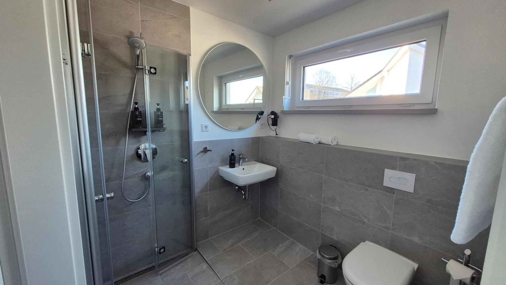 Apartments Seibel Doppel-Zweibettzimmer Mit Bad Ройтлінген Екстер'єр фото